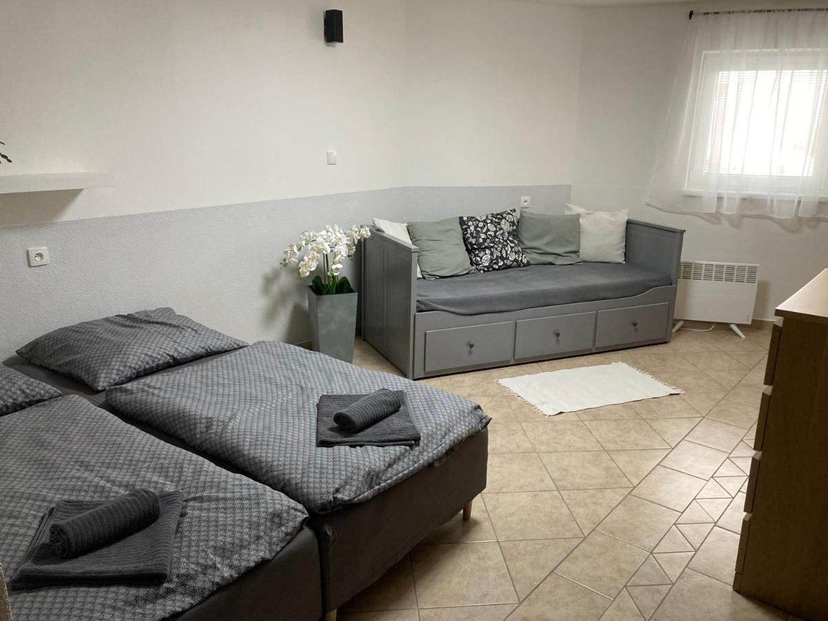 Apartmán Dědův sklep Hlohovec Exteriér fotografie